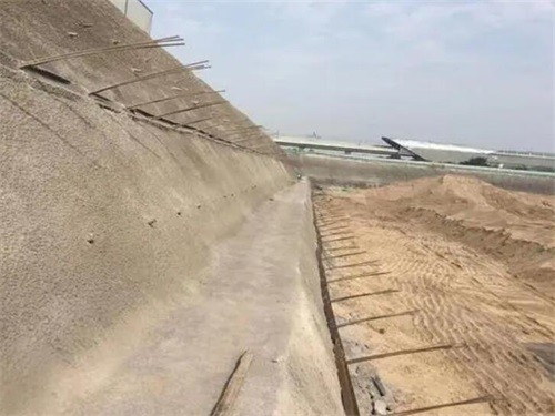 特克斯河道边坡加固